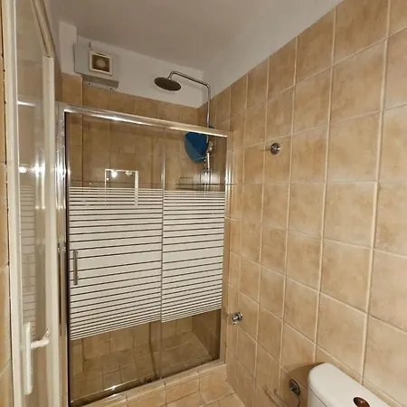 Corfu Glyfada Menigos 2-5 *