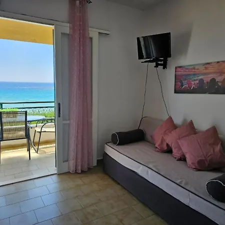Corfu Glyfada Menigos 2-5 Apartman Pélekasz