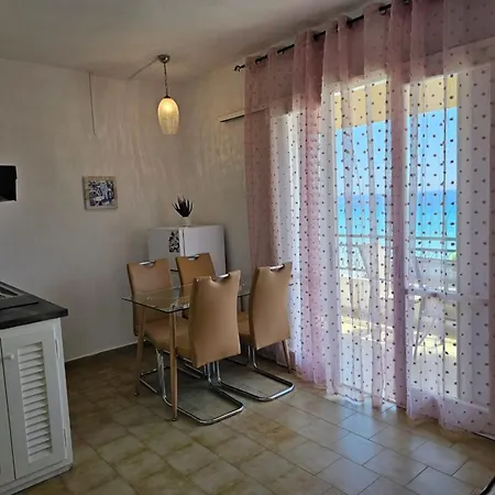 Corfu Glyfada Menigos 2-5 פלקאס